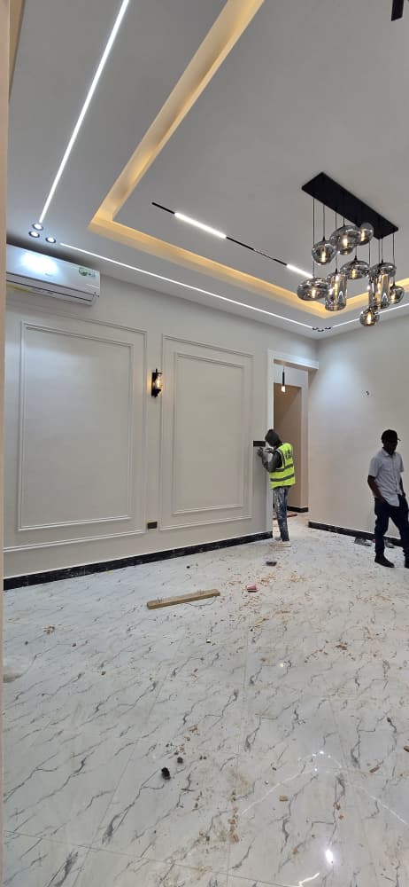 Living Room - Linear Profile LED, Chandelier & Wall Moldings